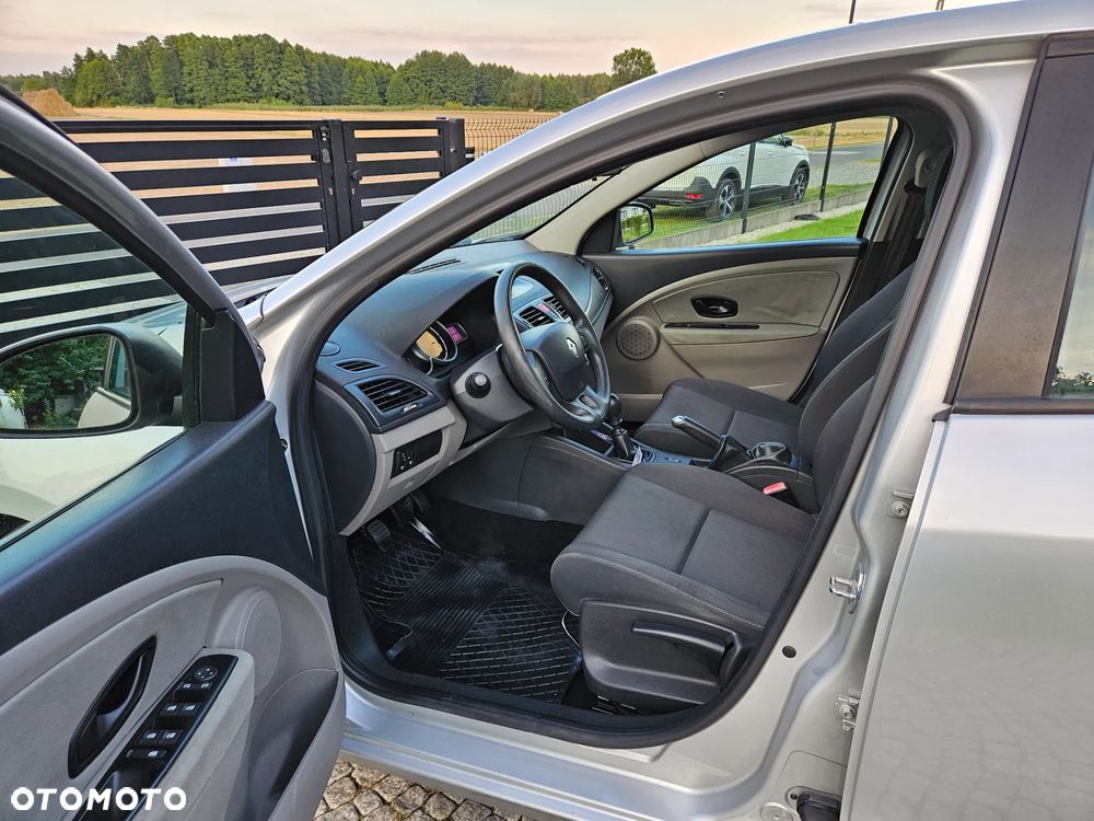 Renault Megane 1.5 dCi Expression - 10
