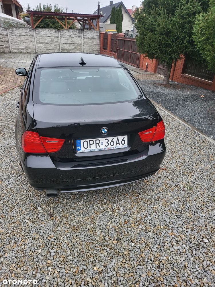 BMW Seria 3 318i Touring Edition Exclusive - 9