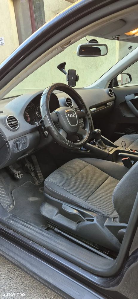 Audi A3 Sportback 1.9 TDI Attraction - 9