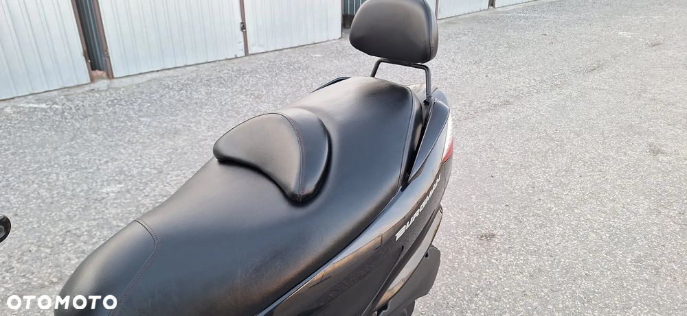 Suzuki Burgman - 6