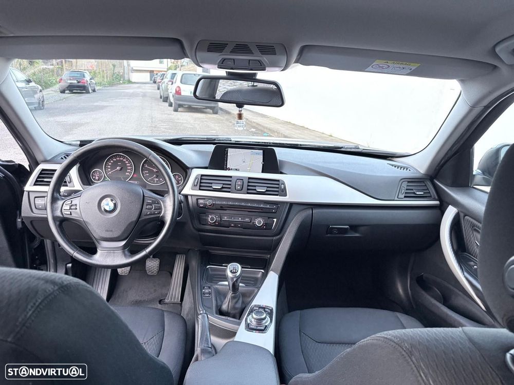 BMW 318 d Pack M Shadow - 14