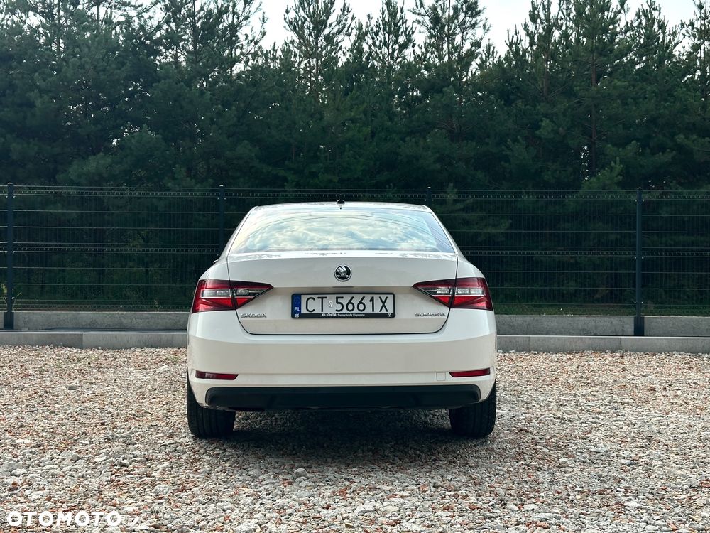 Skoda Superb 2.0 TDI Ambition DSG7 - 31