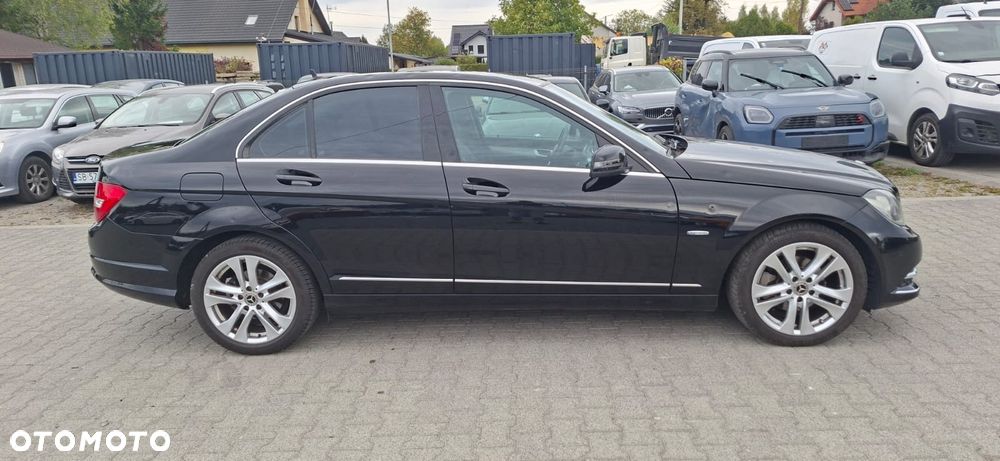 Mercedes-Benz Klasa C 200 CDI DPF (BlueEFFICIENCY) Avantgarde - 5