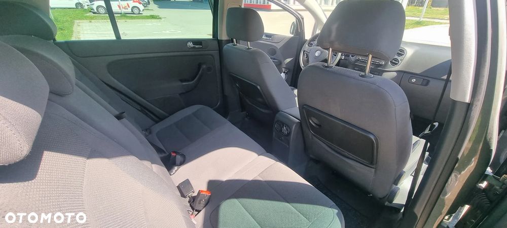 Volkswagen Golf Plus 1.6 FSI Comfortline - 21