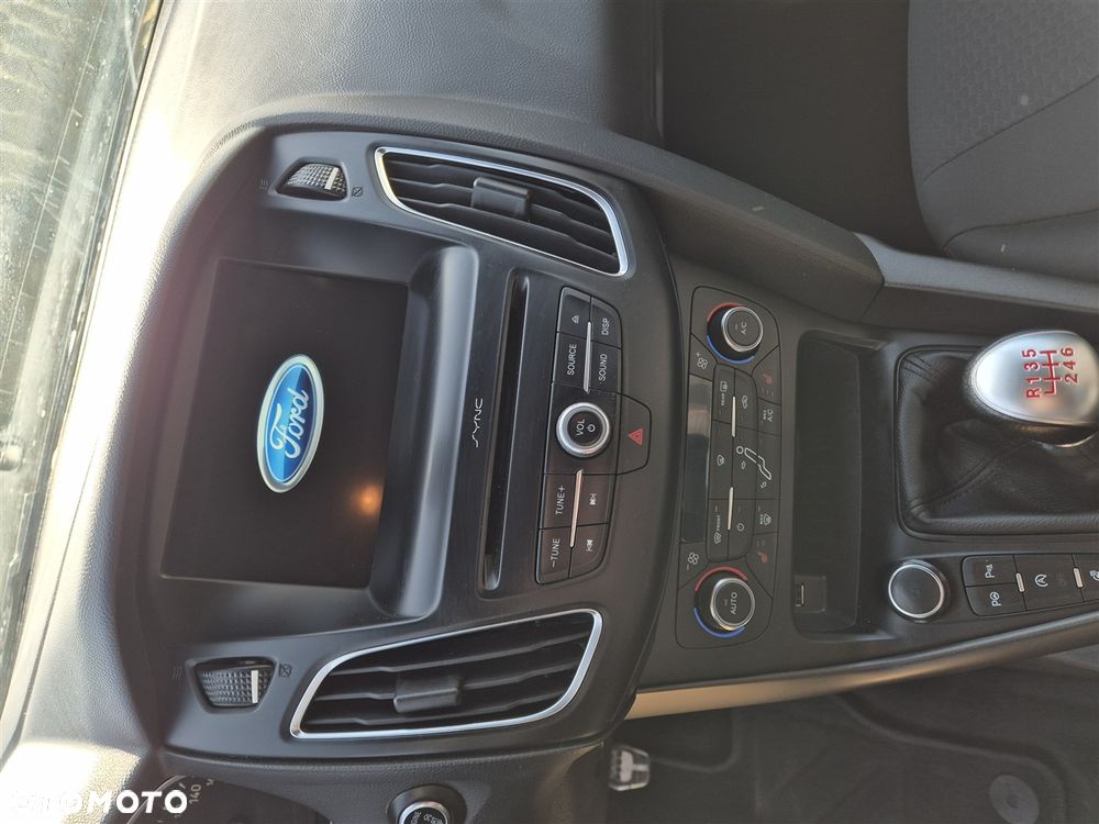 Ford Focus 2.0 TDCi ST-Line ASS - 4