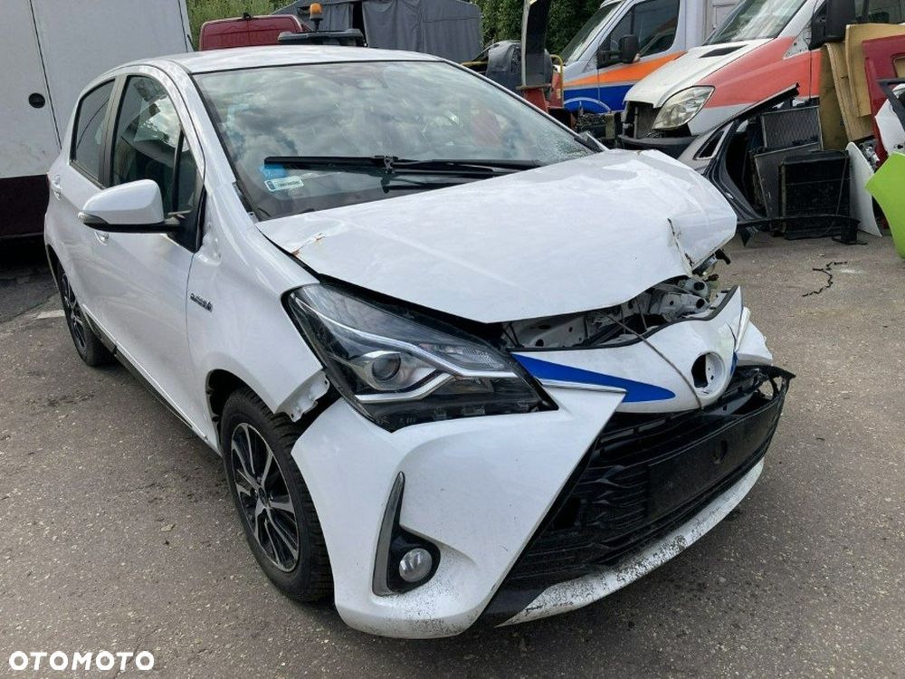 Toyota Yaris - 11