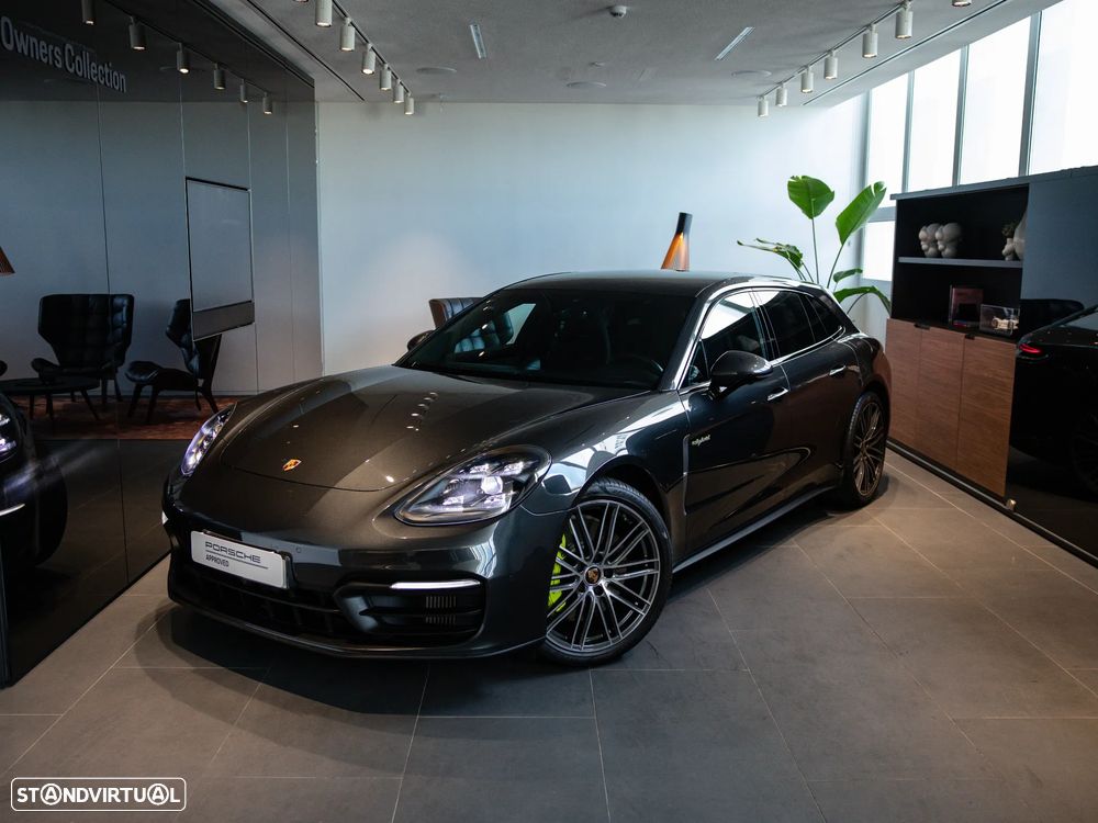Porsche Panamera Sport Turismo 4 E-Hybrid Platinum Edition PDLS - 1