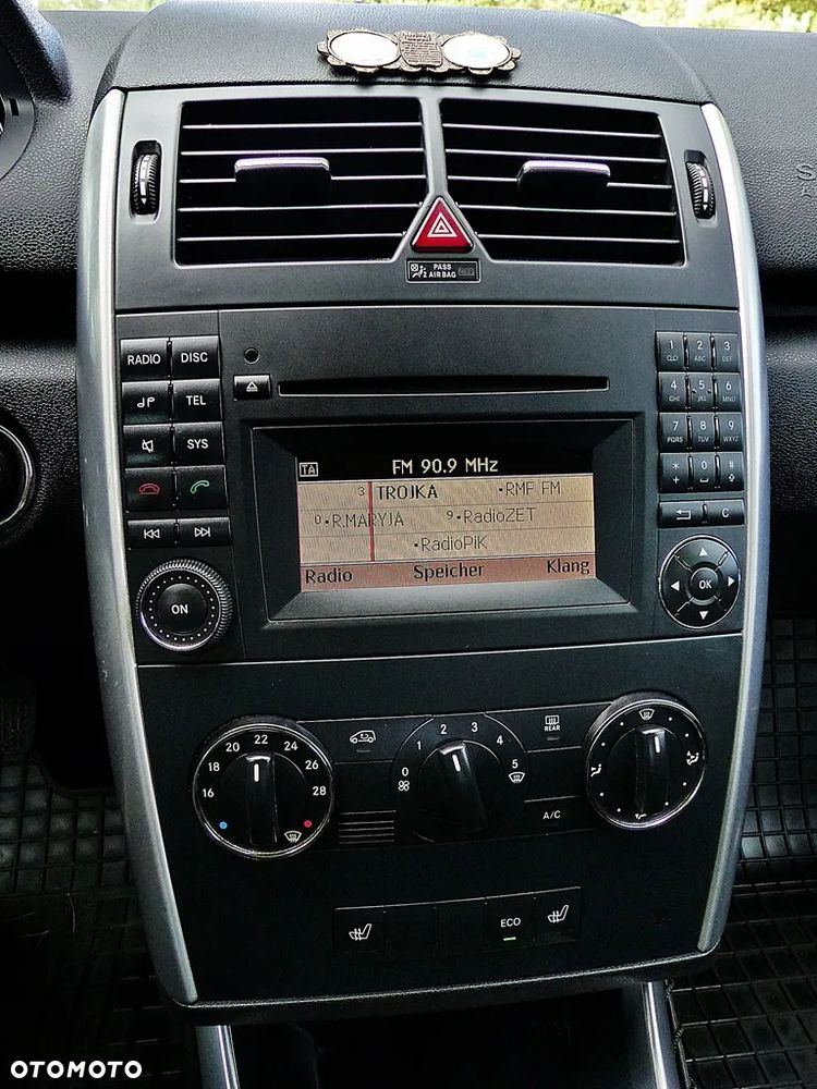 Mercedes-Benz Klasa A 160 BlueEFFICIENCY Elegance - 31