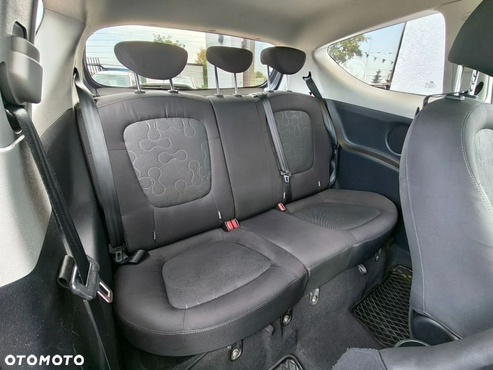 Hyundai i20 - 13