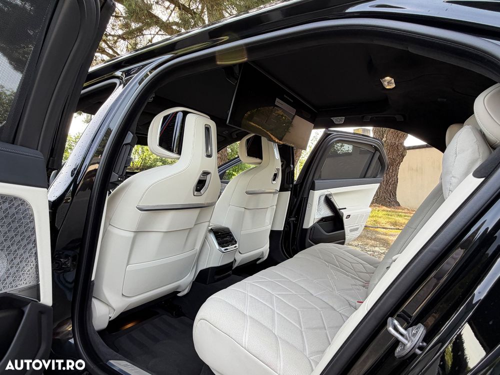 BMW Seria 7 - 22