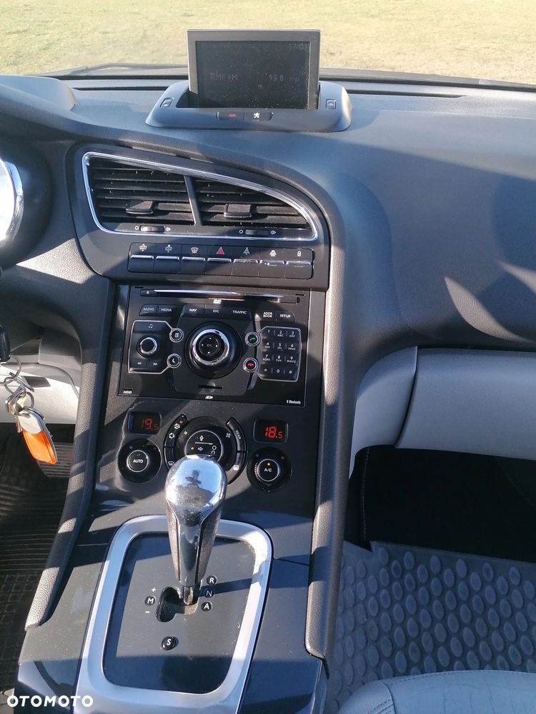 Peugeot 5008 1.6 HDi Premium - 25