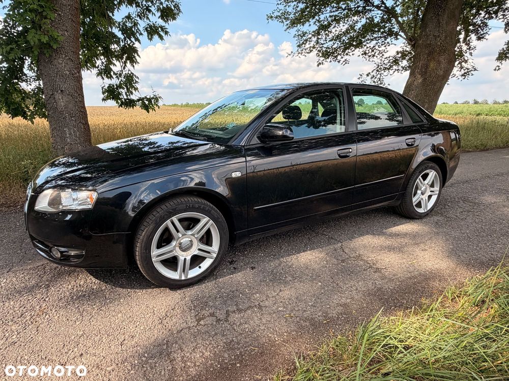 Audi A4 Limousine 2.0 TDI DPF - 4