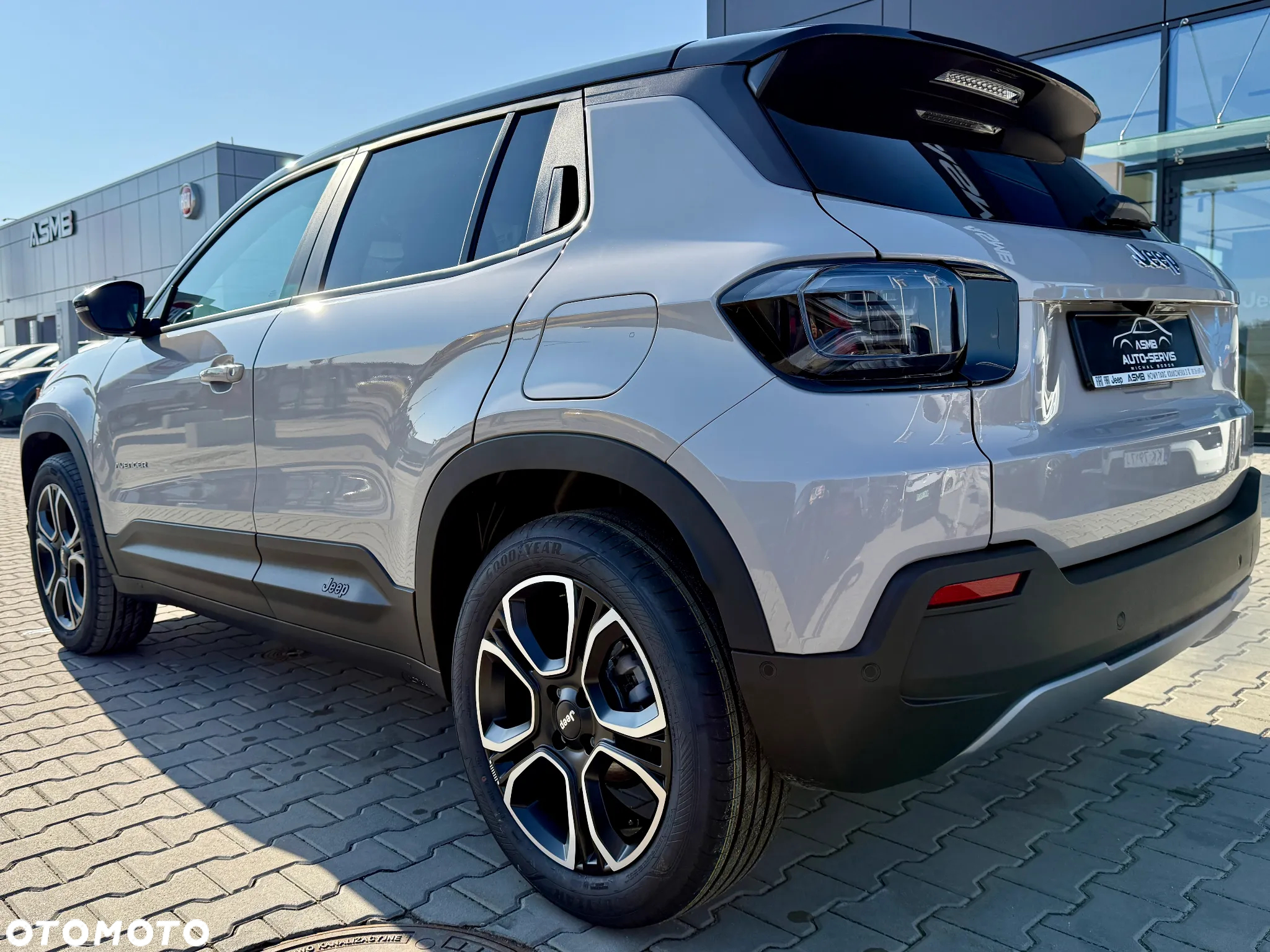 Jeep Avenger 1.2 T3 mHEV Summit FWD eDCT6 - 17
