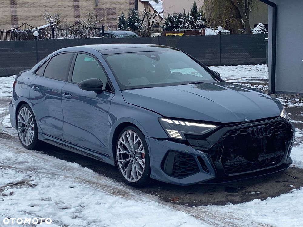 Audi RS3 Limousine - 7