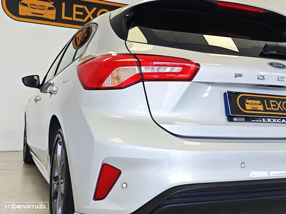 Ford Focus 1.0 EcoBoost ST-Line - 32