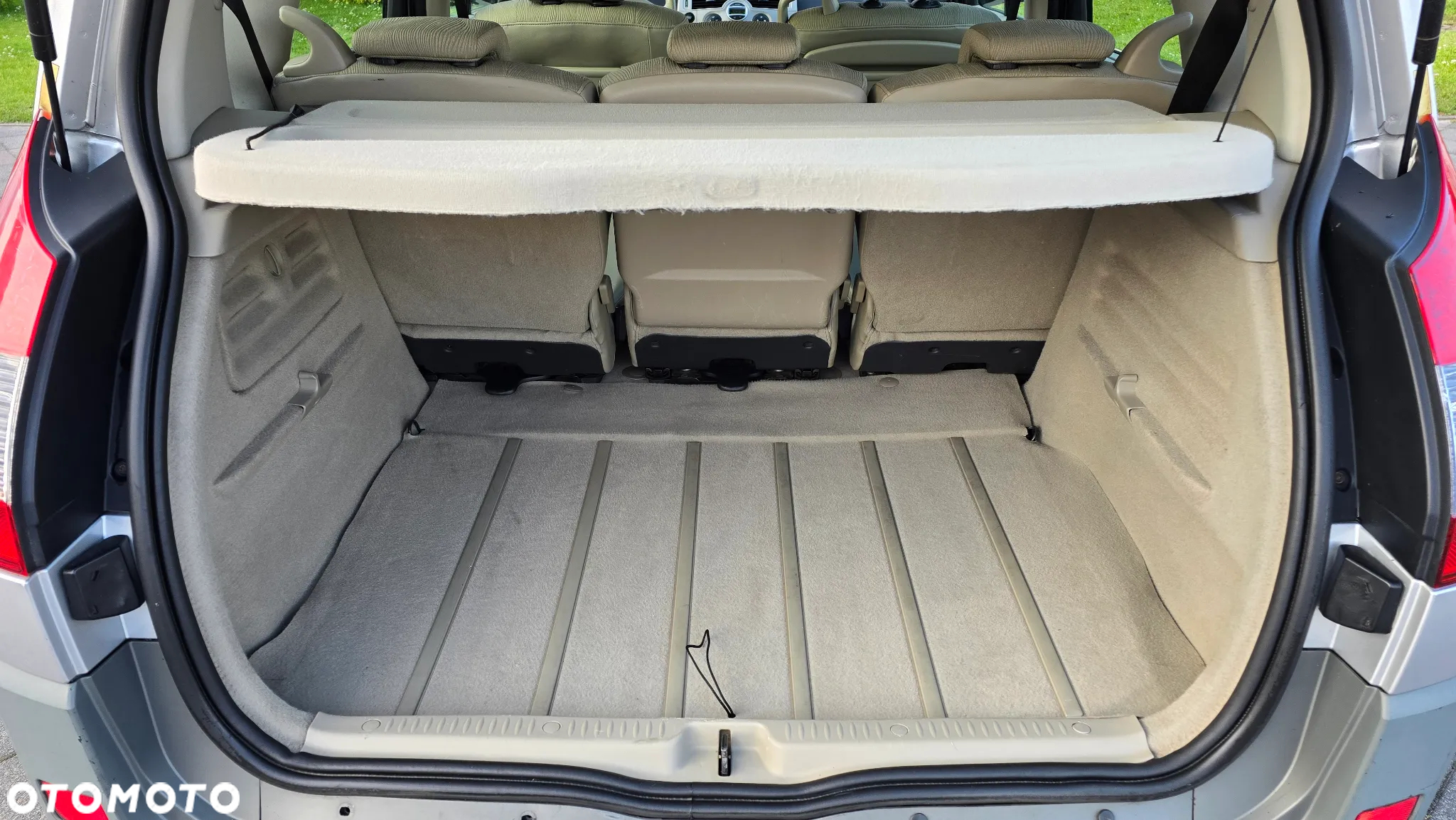 Renault Scenic 2.0 16V Dynamique - 29