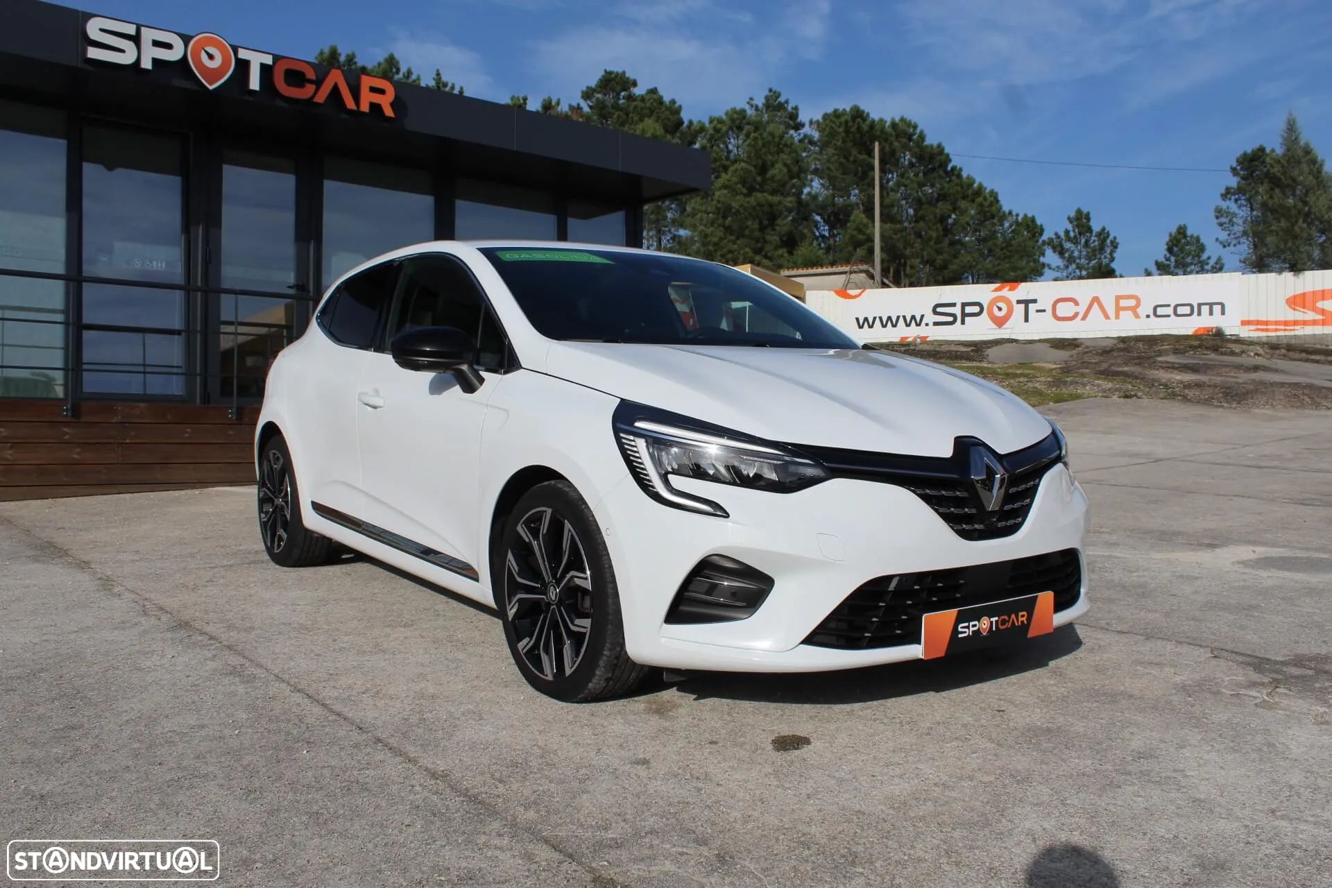 Renault Clio 1.0 TCe Techno - 1