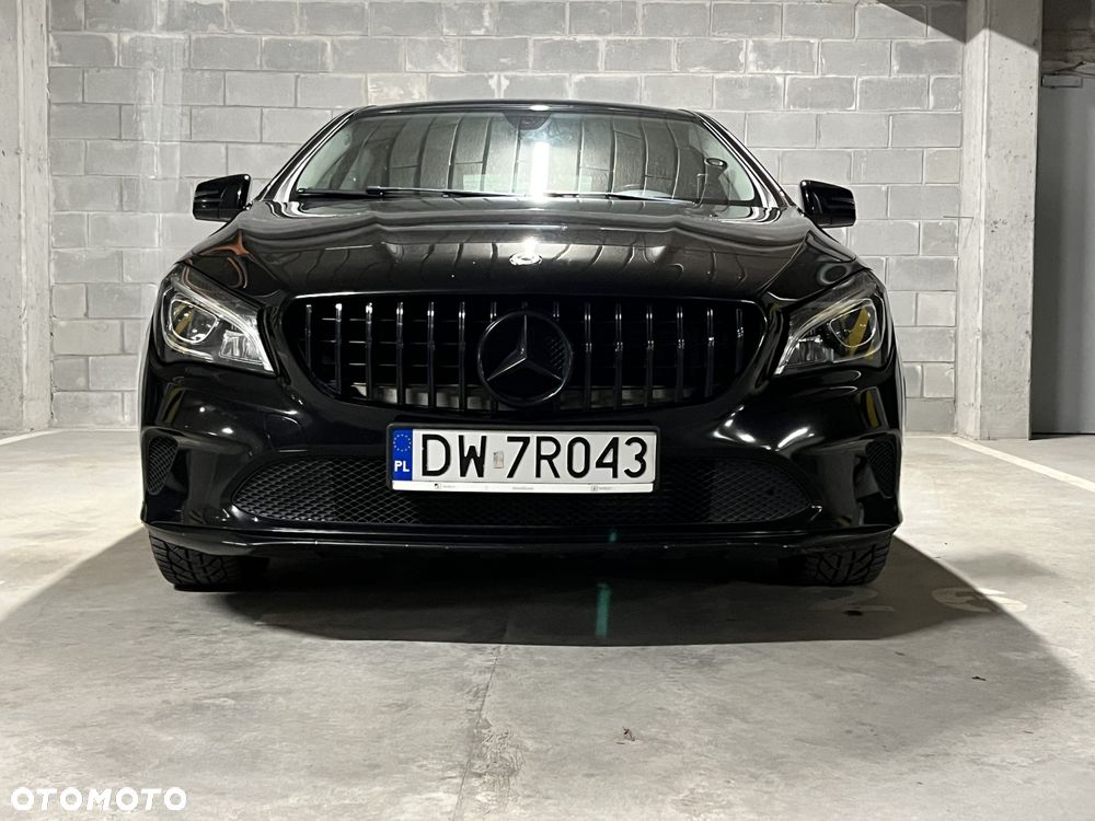 Mercedes-Benz CLA 180 - 12