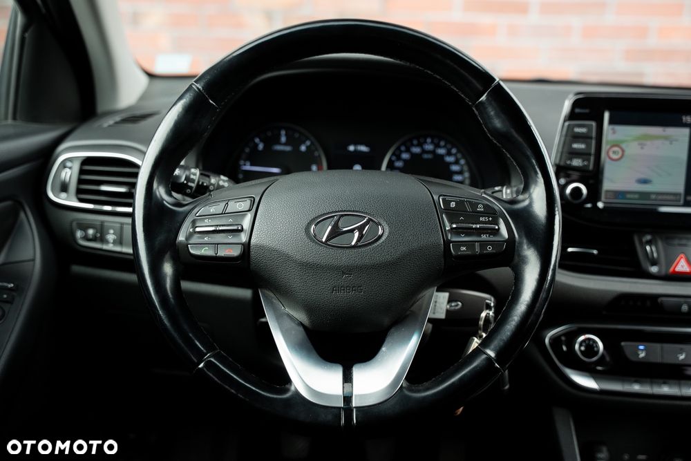 Hyundai i30 1.6 D Style - 30