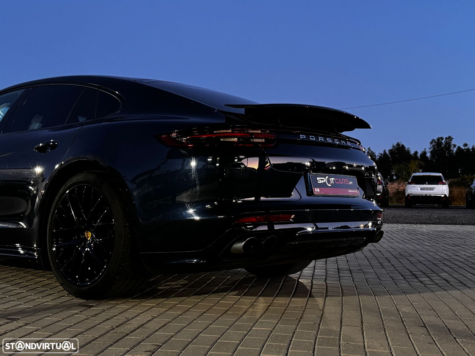 Porsche Panamera 4 Executive - 19