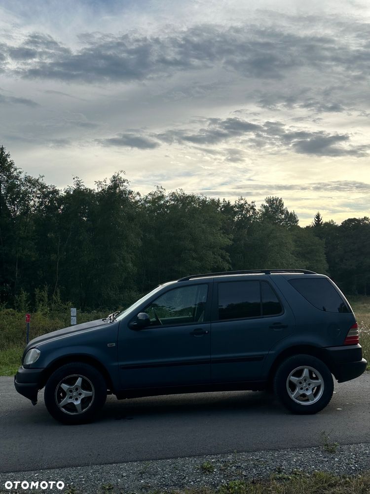 Mercedes-Benz ML 320 - 6