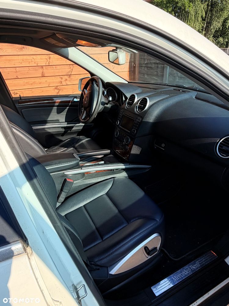 Mercedes-Benz ML 350 4-Matic - 5