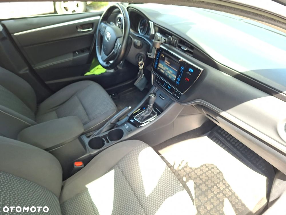 Toyota Corolla 1.6 Comfort MS - 12