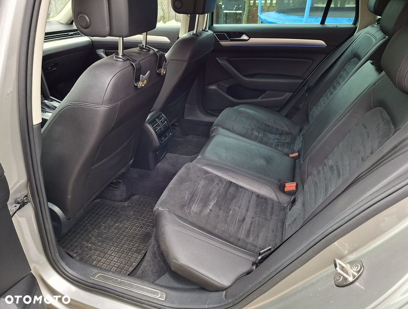 Volkswagen Passat - 7