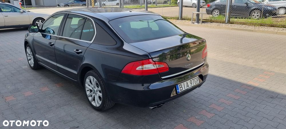 Skoda Superb 2.0 TSI Ambition DSG - 5