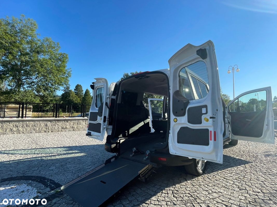 Ford Tourneo Connect - 20