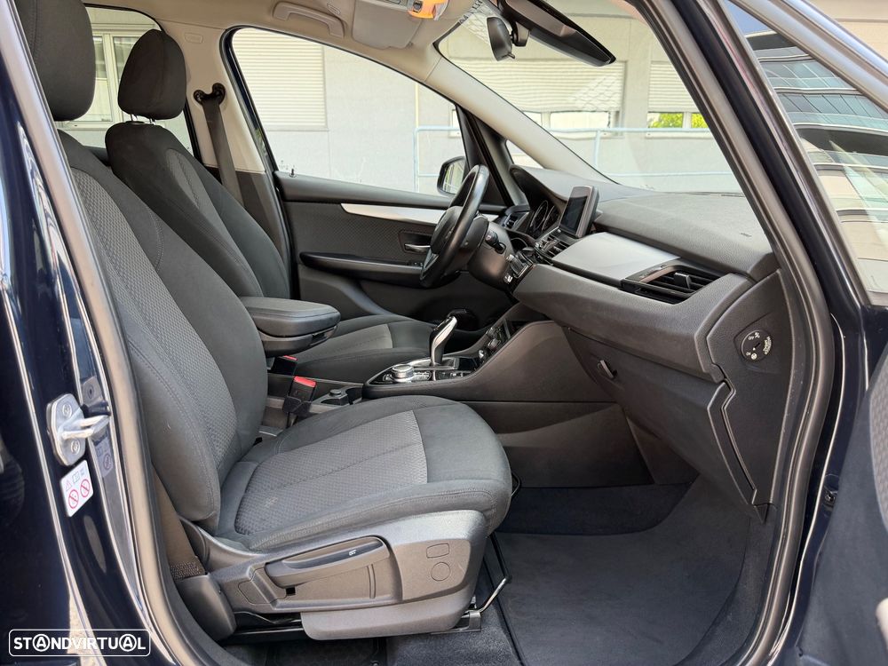 BMW 216 Gran Tourer d 7L Line Sport Auto - 38