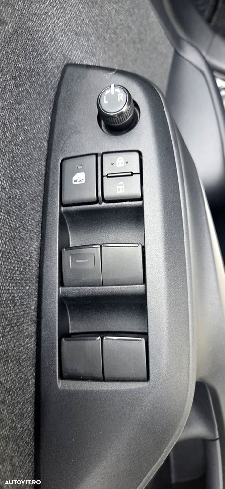 Toyota Yaris 1.5 L Dynamic - 13