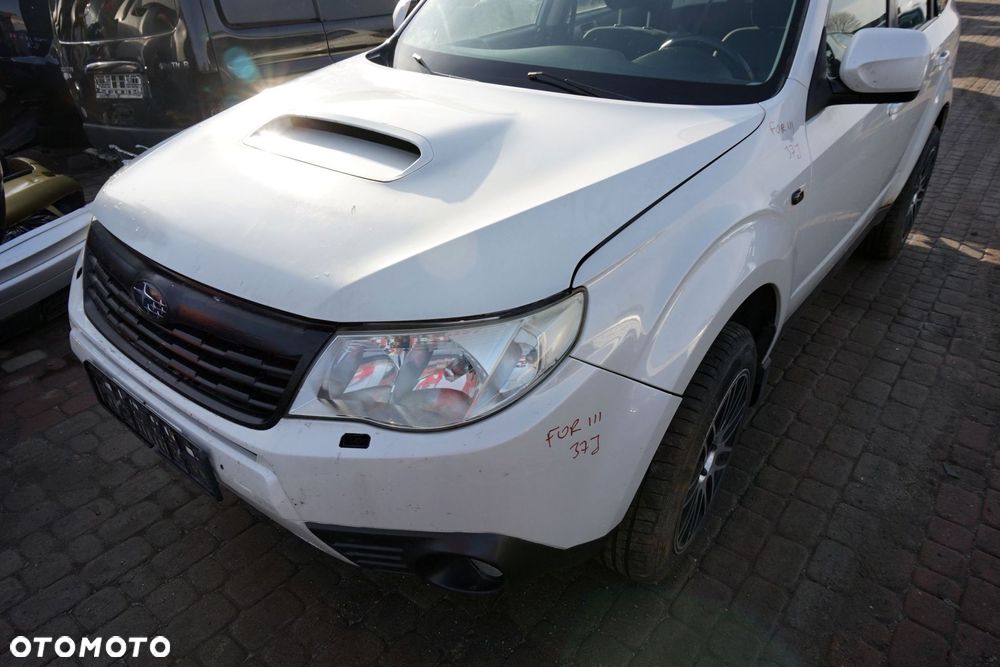 MASKA ZDERZAK BŁOTNIKI LAMPY FORESTER III SH 37J  SUBARU 2008-2013 BIAŁY PRZÓD KOMPLETNY - 4
