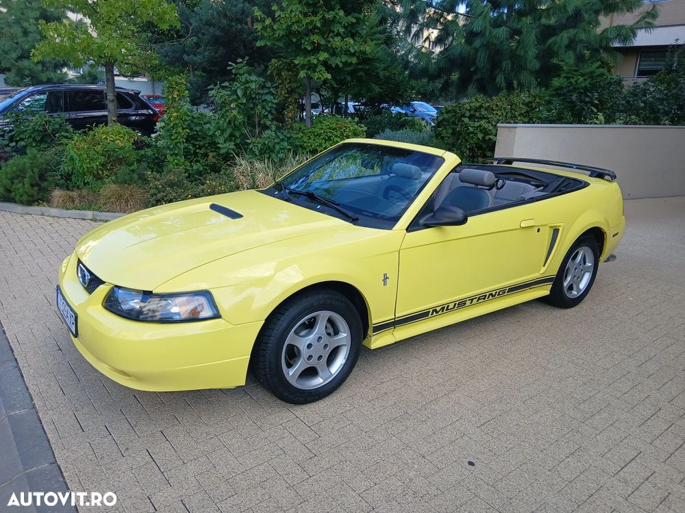 Ford Mustang - 2