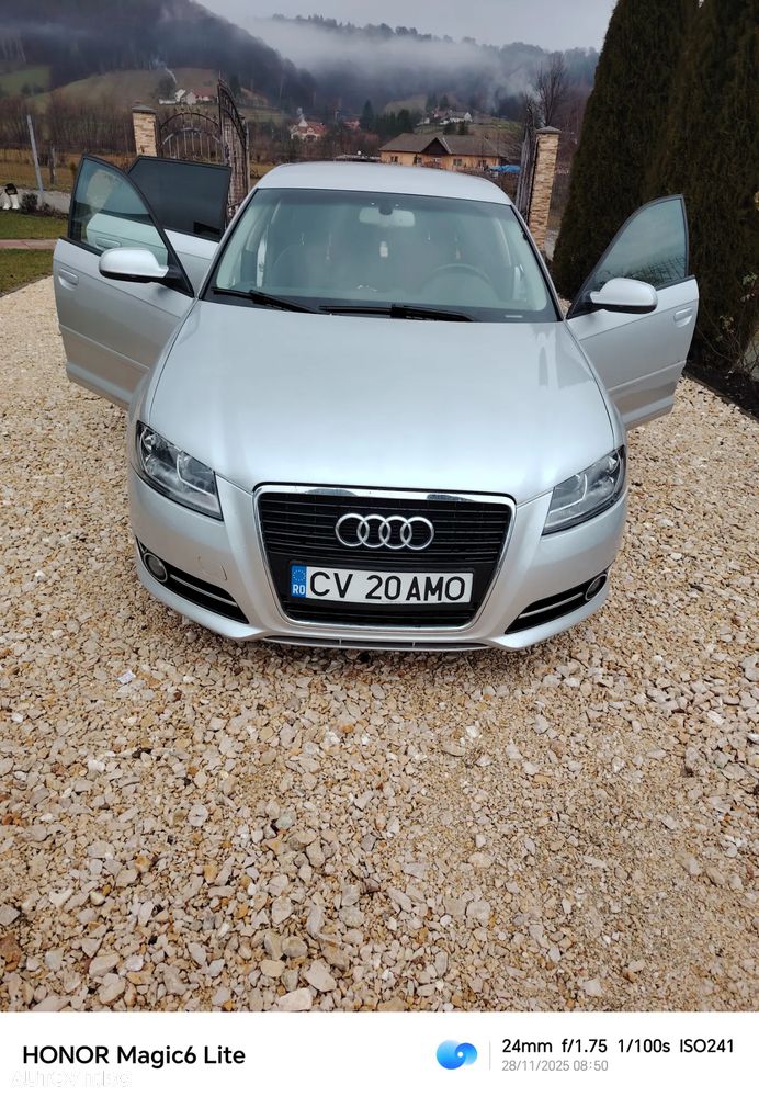 Audi A3 1.6 TDI clean Stronic Ambiente - 2