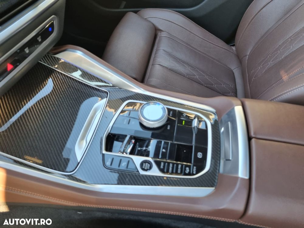 BMW X6 xDrive40i AT MHEV - 26