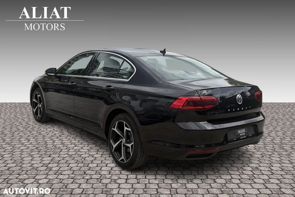 Volkswagen Passat 2.0 TDI DSG Highline - 8