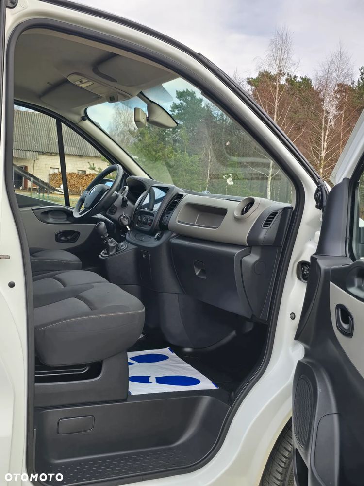 Renault Trafic - 32
