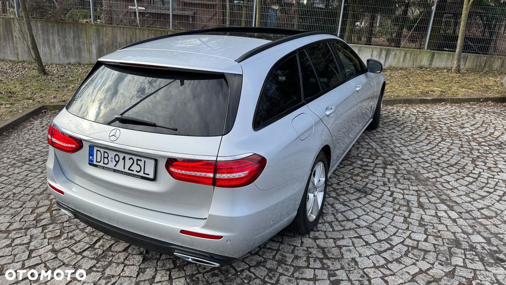 Mercedes-Benz Klasa E 220 d 9G-TRONIC - 9