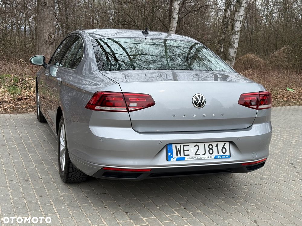 Volkswagen Passat 2.0 TDI EVO Business DSG - 31