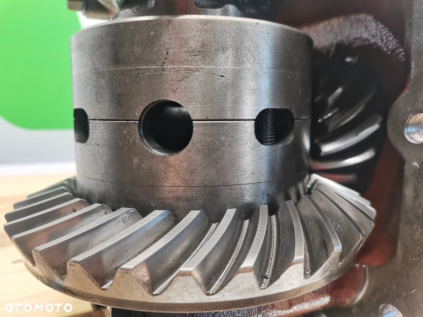 Kompletny atak mostu przedniego FERMEC 860 - 6