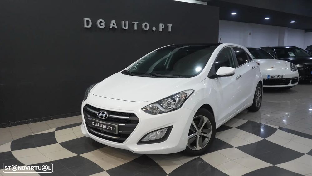 Hyundai i30 1.6 CRDI Blue Comfort AC Auto+J17 - 1
