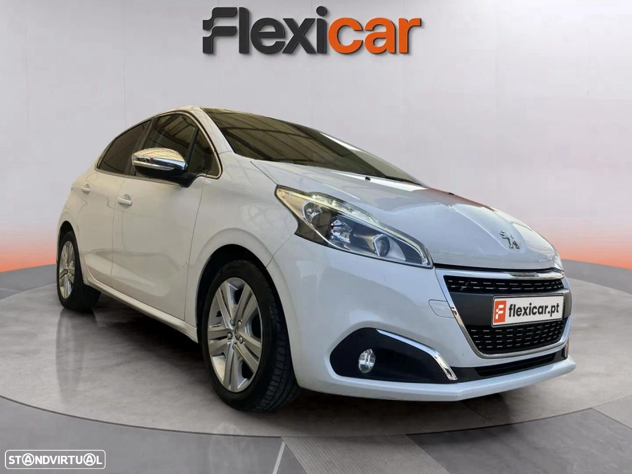Peugeot 208 1.2 PureTech Allure EAT6 - 1