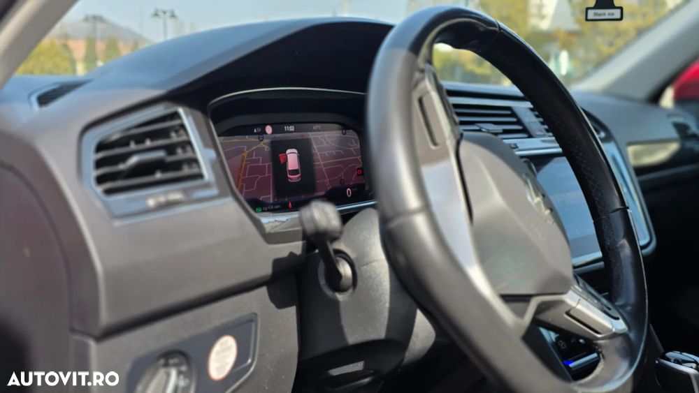 Volkswagen Tiguan 2.0 TDI SCR DSG IQ.DRIVE - 32