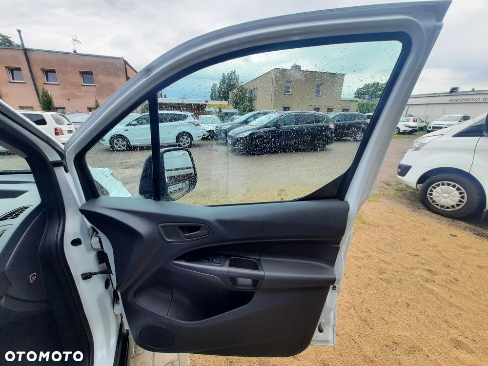Ford Transit Connect - 27