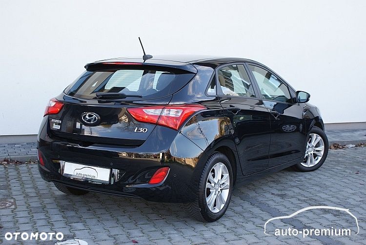 Hyundai i30 1.6 CRDi Fifa World Cup Edition - 29