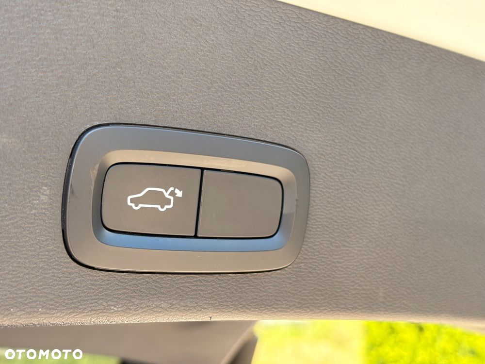 Volvo XC 40 D3 Momentum - 22