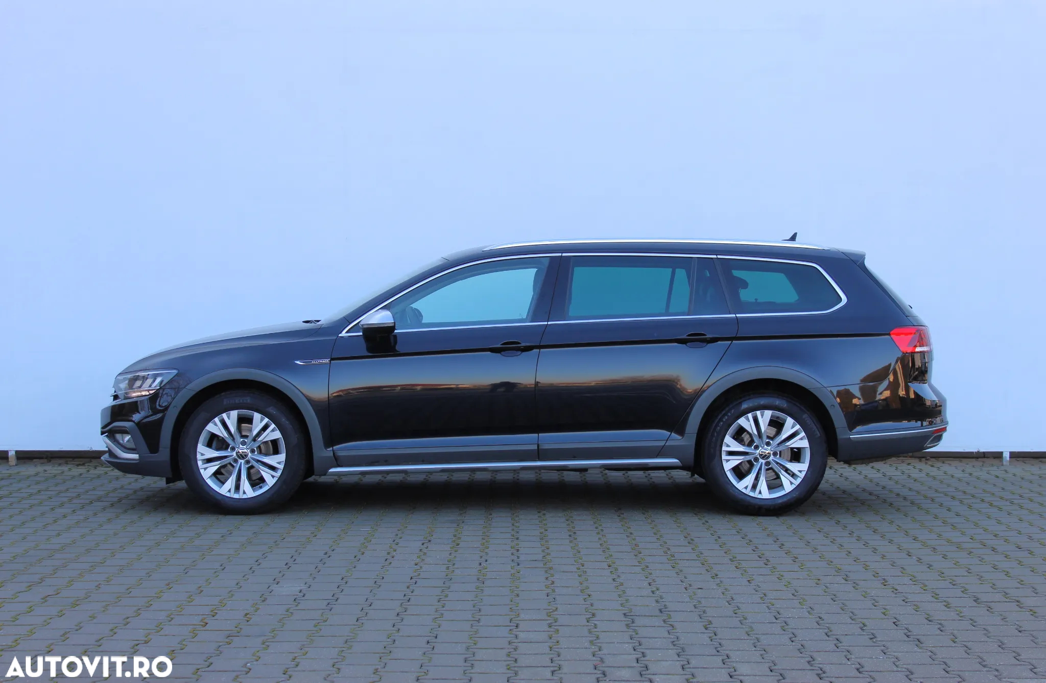 Volkswagen Passat Alltrack 2.0 TDI 4Mot DSG - 2