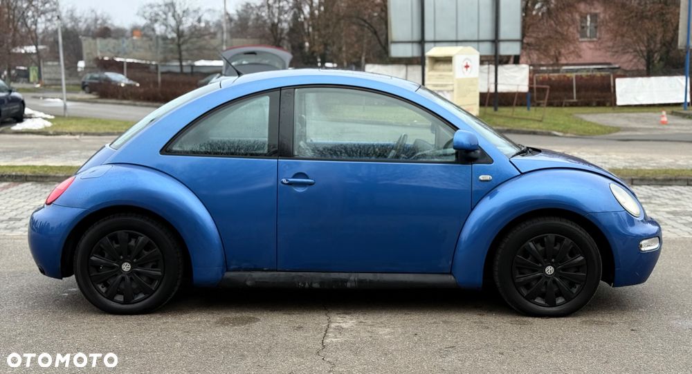 Volkswagen New Beetle - 8