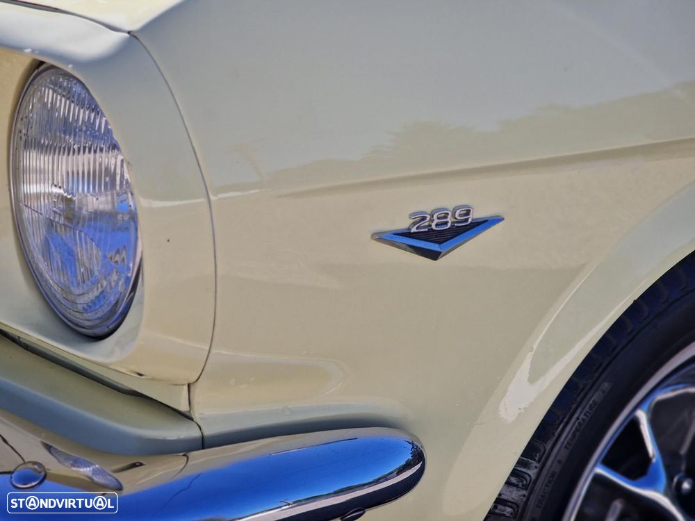 Ford Mustang - 24